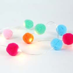 Φωτεινή Γιρλάντα "Woven Pom Pom" 10LED F07101141